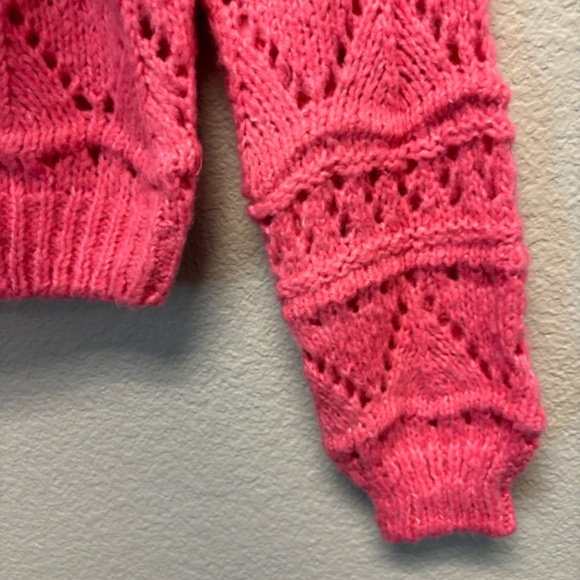Aqua by Bloomingdale's Girl’s hot pink sweater size Small - Picture 4 of 6